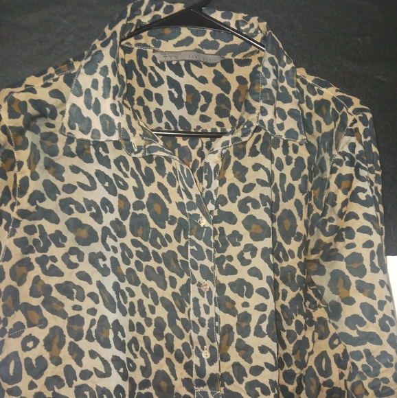 Zara Basic Women Leopard Printed long sleeve button down shirt - Picture 13 of 15